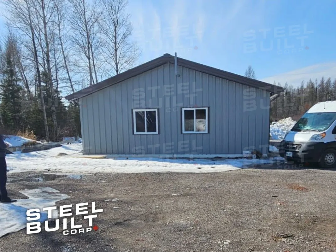 NORTH BAY, ON. - 30x42x10 -  Office