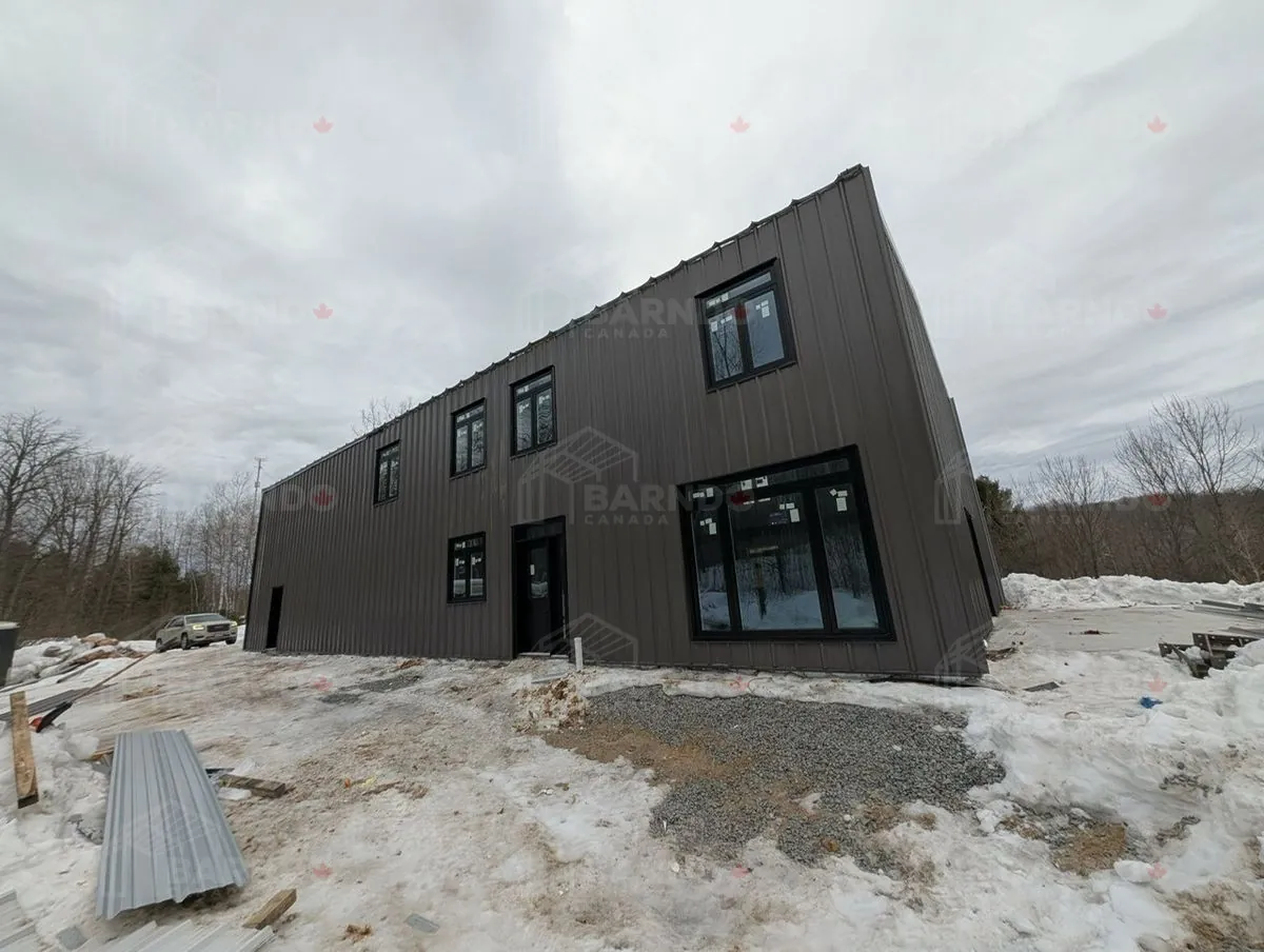 Godfrey, Ontario Barndominium & Garage – 2,625 sq ft