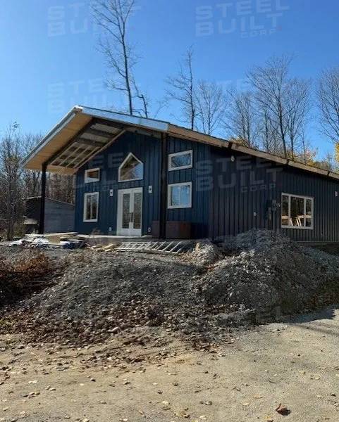 30×48×12', Barndo, Manitowaning Ontario.