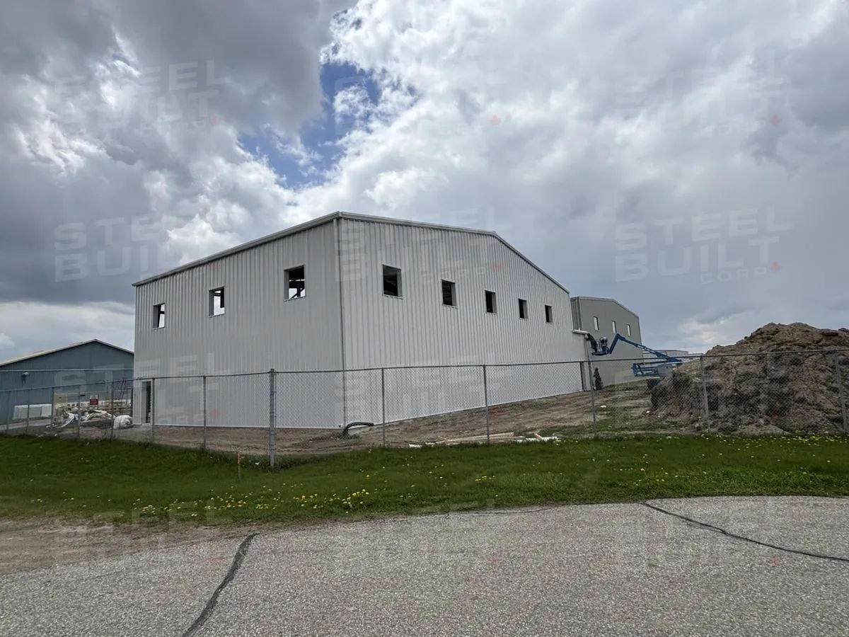 80x52'6x25', Aircraft Hangar, Breslau, ON