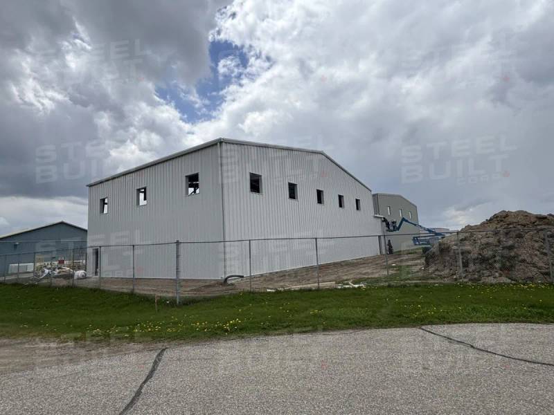 80x52'6x25', Aircraft Hangar, Breslau, ON