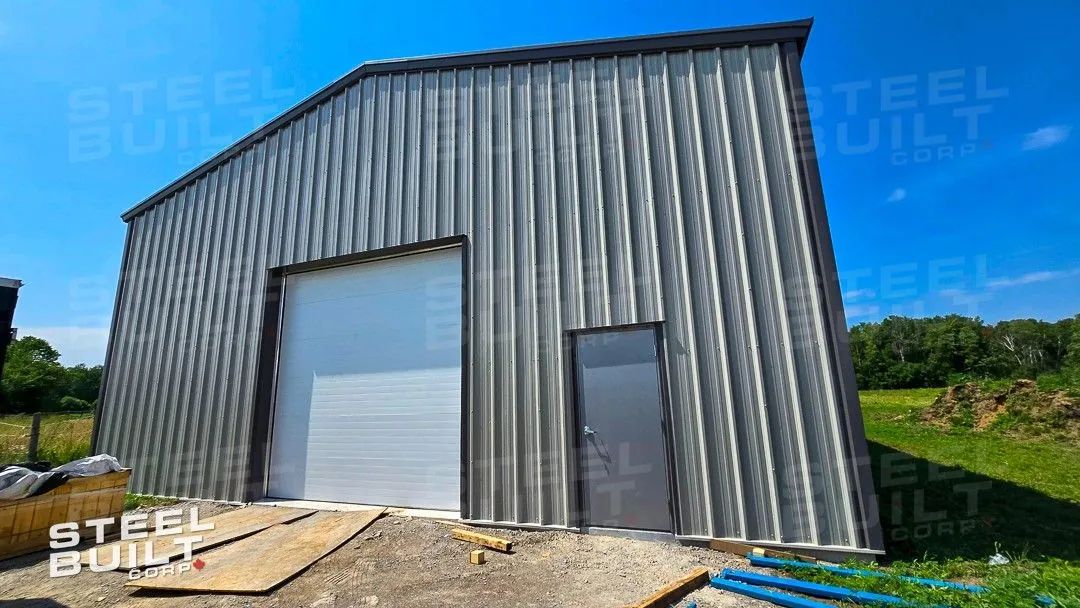 40x100x18', Industrial Building, Newtonville Ontario.